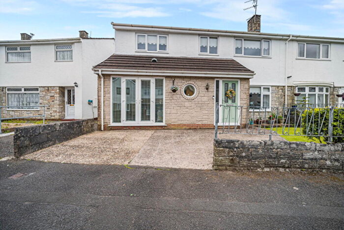 4 Bedroom Semi-Detached House For Sale In Heol Dewi, Brynna, Pontyclun, CF72