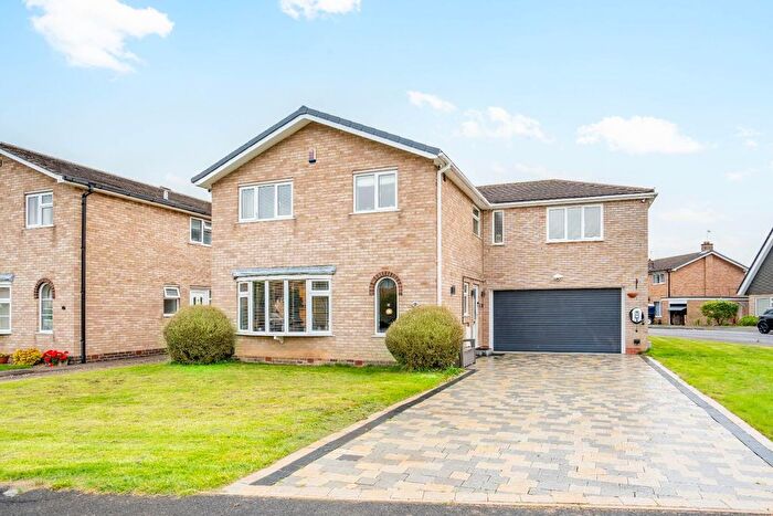 5 Bedroom Detached House For Sale In Mitredale, Woodthorpe, York, YO24