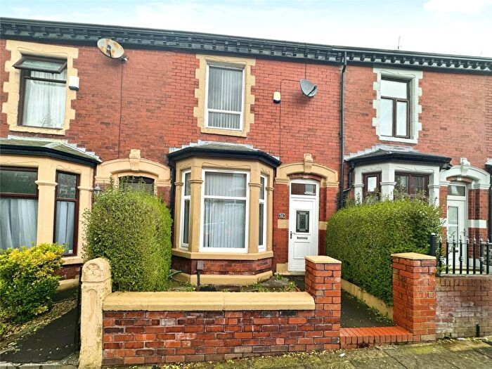 3 Bedroom Terraced House To Rent In Lynthorpe Road, Blackburn, Lancashire, BB2