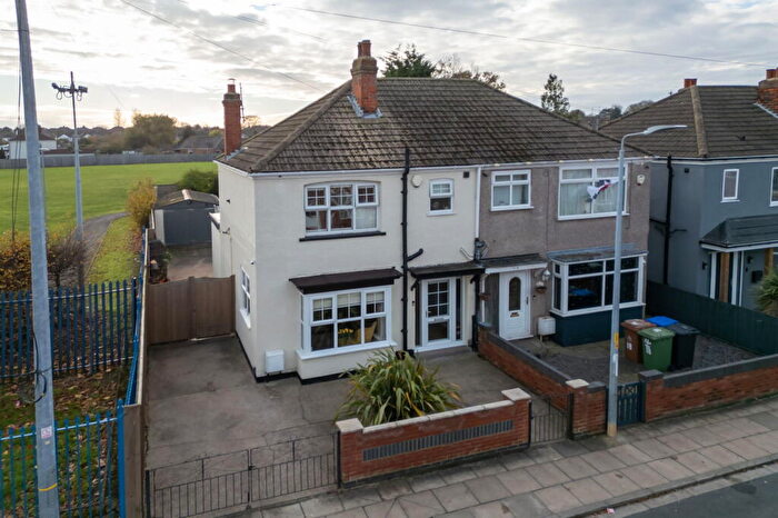 3 Bedroom Semi Detached House For Sale In Holyoake Road, Grimsby, DN32