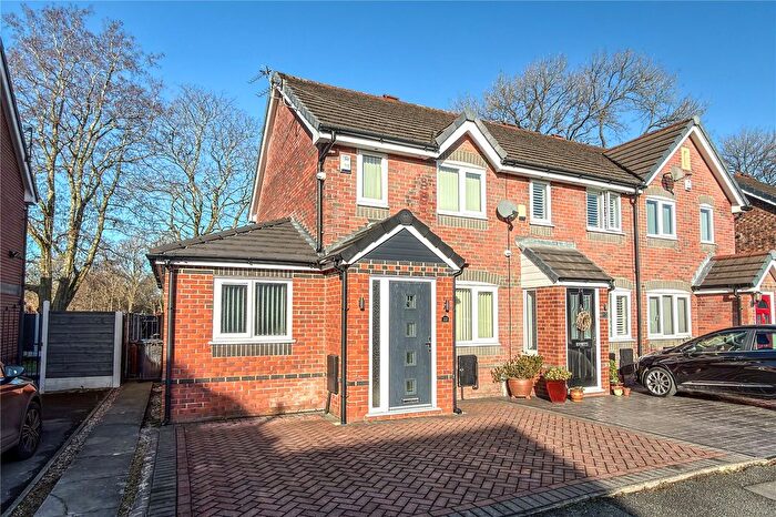 3 Bedroom Semi Detached House For Sale In Ravenoak Drive, Failsworth, Manchester, Greater Manchester, M35