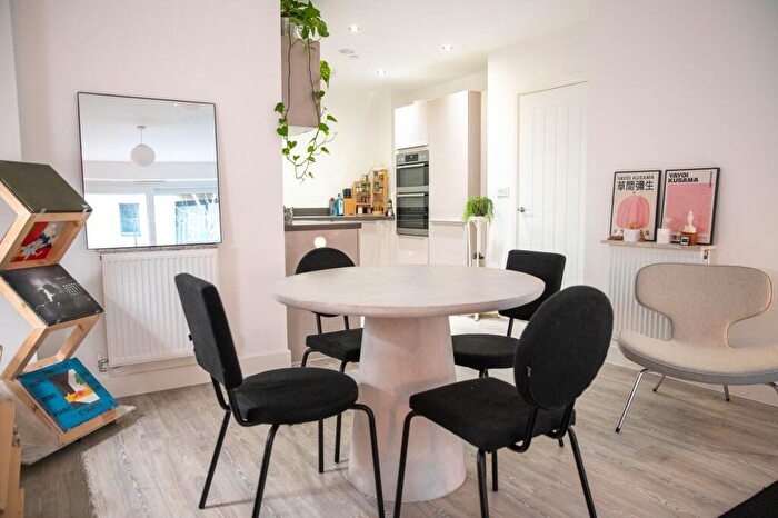 2 Bedroom Apartment For Sale In Champness Close, London, E17