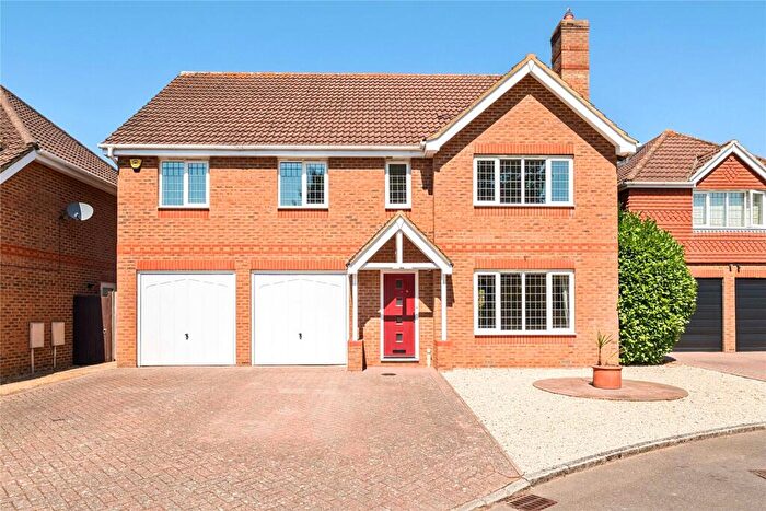 5 Bedroom Detached House For Sale In Danesfield, Send Marsh, Ripley, Surrey, GU23