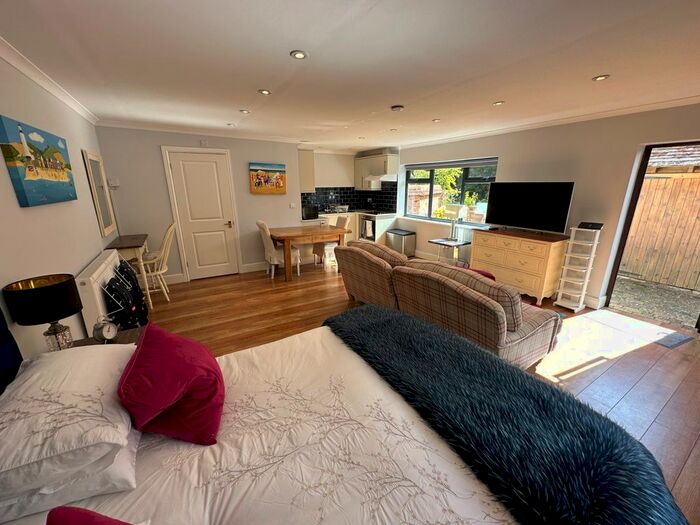 1 Bedroom Studio To Rent In Wildhern, Wildhern, SP11