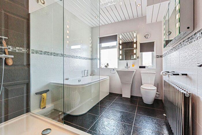 4 Bedroom Semi-Detached House For Sale In Warley Road, Blackpool, FY1