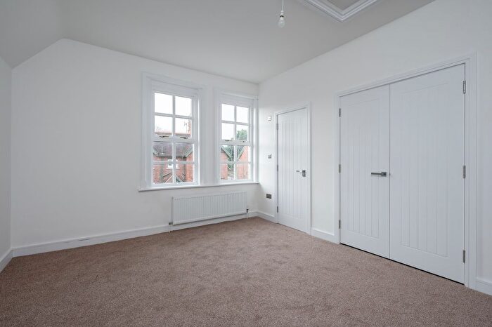 3 Bedroom End Of Terrace House For Sale In Main Street, Escrick, York, YO19