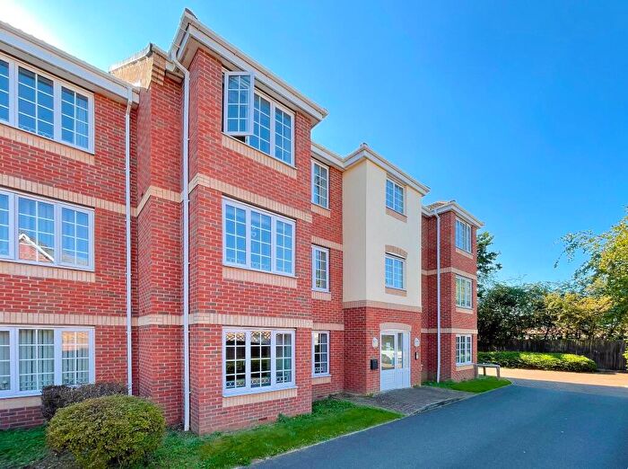 2 Bedroom Flat To Rent In Tiber Road, North Hykeham, LN6