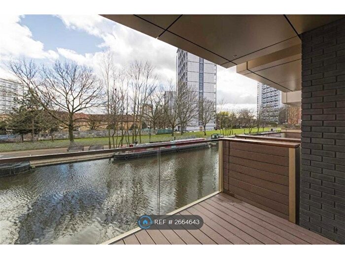 2 Bedroom Flat To Rent In Waterfront Apartments, Little Venice, London, W9