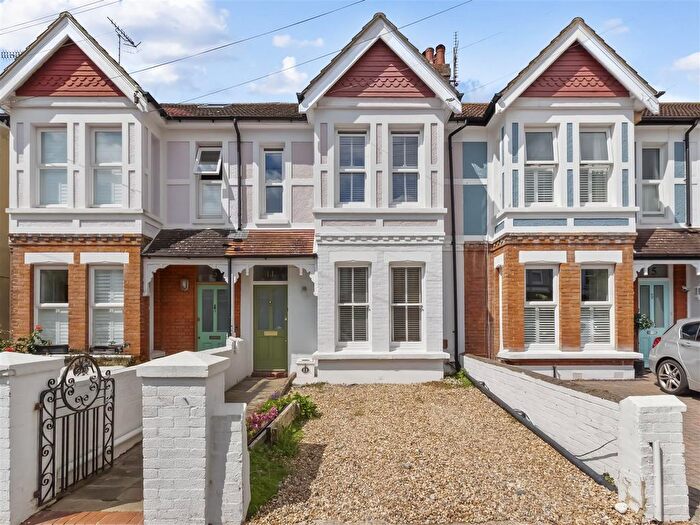 3 Bedroom Terraced House For Sale In Woodlea Road, Worthing, BN13