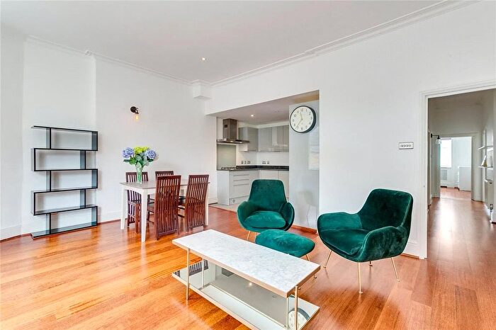 2 Bedroom Flat For Sale In Baker Street, London, W1U