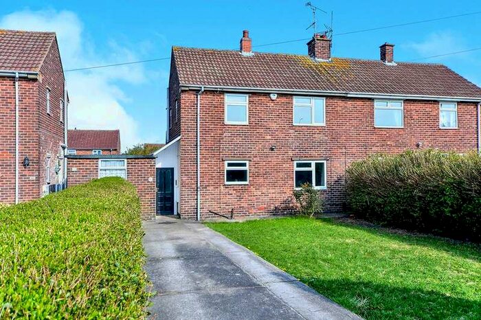 2 Bedroom Semi-Detached House To Rent In Hardwick Lane, Sutton-in-ashfield, Nottinghamshire, NG17