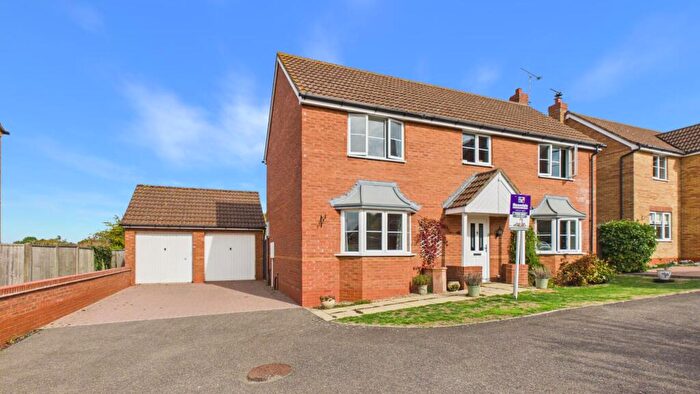 4 Bedroom Detached House For Sale In St. Johns Drive, Corby Glen, Grantham, NG33