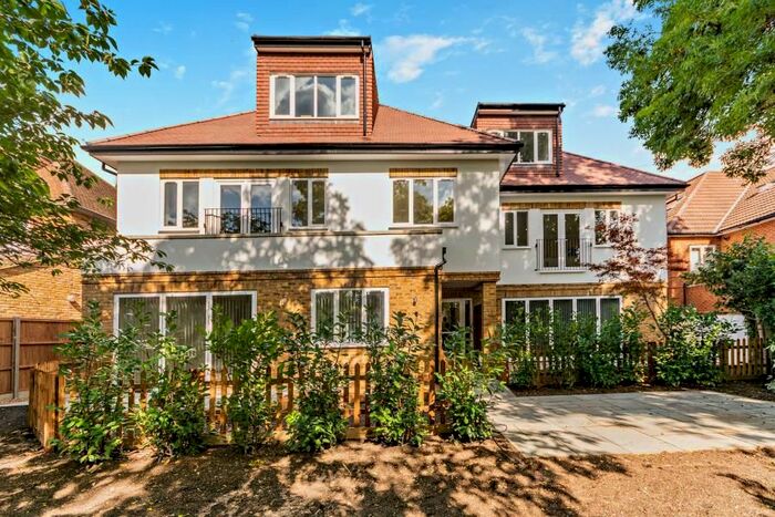 1 Bedroom Flat To Rent In Ickenham, Uxbridge, UB10