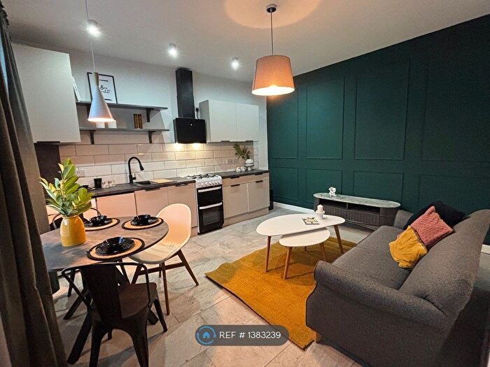 1 Bedroom End Of Terrace House To Rent In Commonside, Hanging Heaton, Batley, WF17