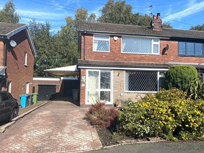 3 Bedroom Semi Detached House For Sale In Turfland Avenue, Royton, OL2