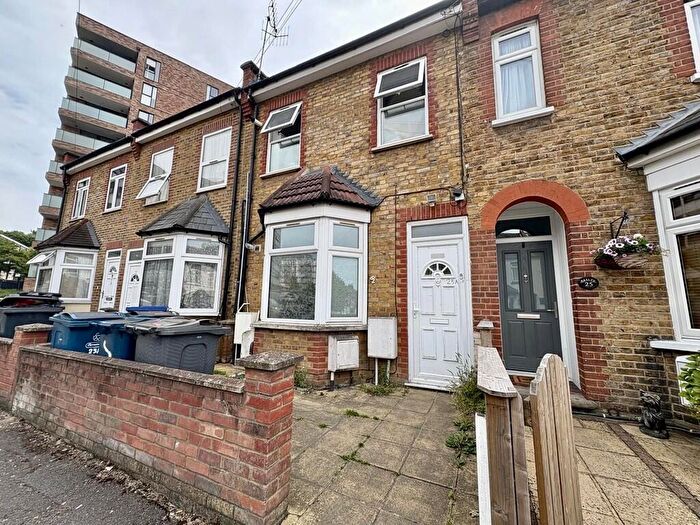 1 Bedroom Apartment To Rent In Stanley Road, Harrow, HA2