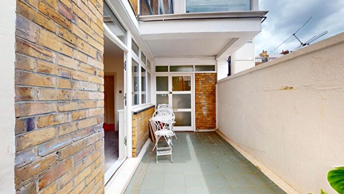 2 Bedroom Flat To Rent In Crawford Street, London, W1H