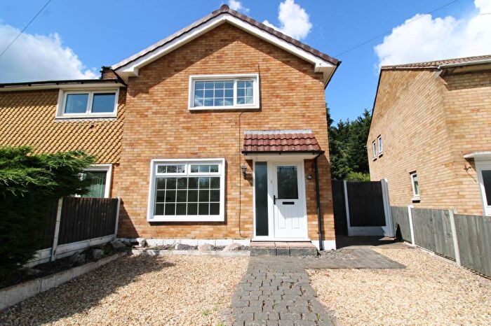 2 Bedroom Semi-Detached House For Sale In Red House Road, Glen Parva, LE2