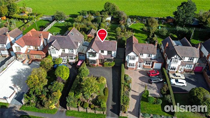 4 Bedroom Detached House For Sale In Birmingham Road, Lydiate Ash, Bromsgrove, Worcestershire, B61