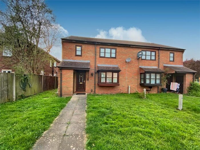 1 Bedroom Semi-Detached House To Rent In Boltons Lane, Harlington, Hayes, Greater London, UB3