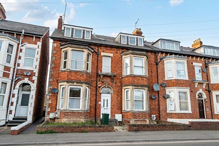 1 Bedroom Flat To Rent In Banbury, Oxfordshire, OX16