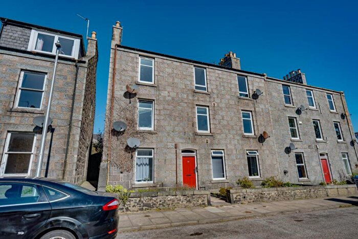1 Bedroom Flat For Sale In Chestnut Row, Aberdeen, Aberdeen, AB25