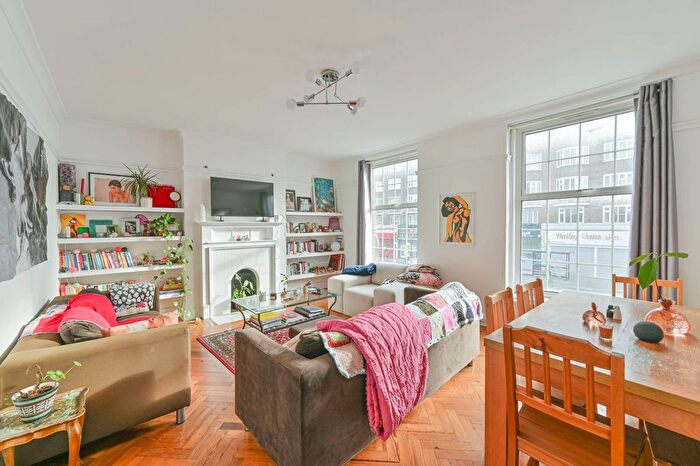 4 Bedroom Flat To Rent In Broadlands Avenue, Streatham Hill, London, SW16