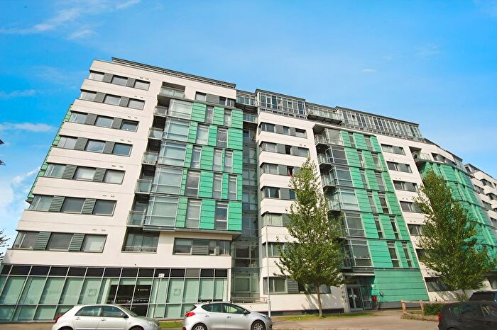 Studio To Rent In Ingram Street, Leeds, West Yorkshire, Uk, LS11