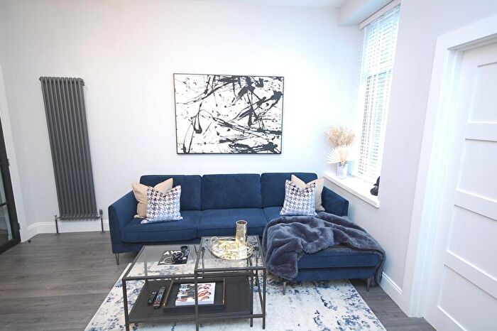 2 Bedroom Flat To Rent In Great Western Place, West End, Aberdeen, AB10