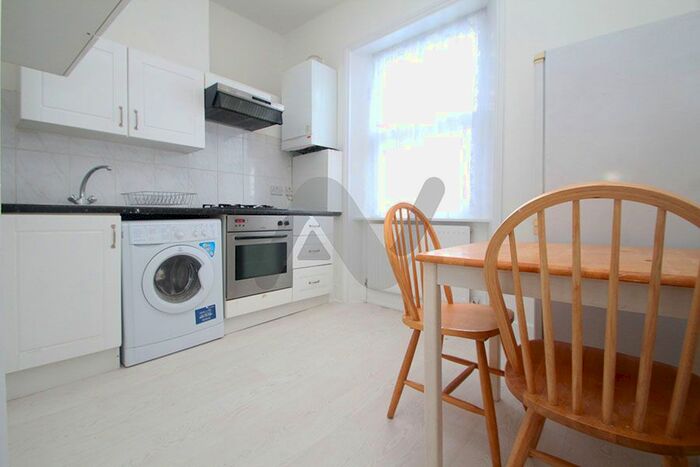 1 Bedroom Flat To Rent In Seven Sisters Road, Finsbury Park, N4