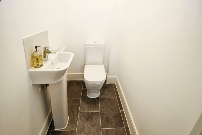 2 Bedroom End Of Terrace House To Rent In Cleverdon Close, Holsworthy, EX22