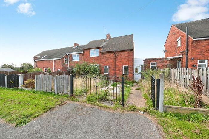 2 Bedroom Semi-Detached House For Sale In Chestnut Grove, Maltby, Rotherham, S66