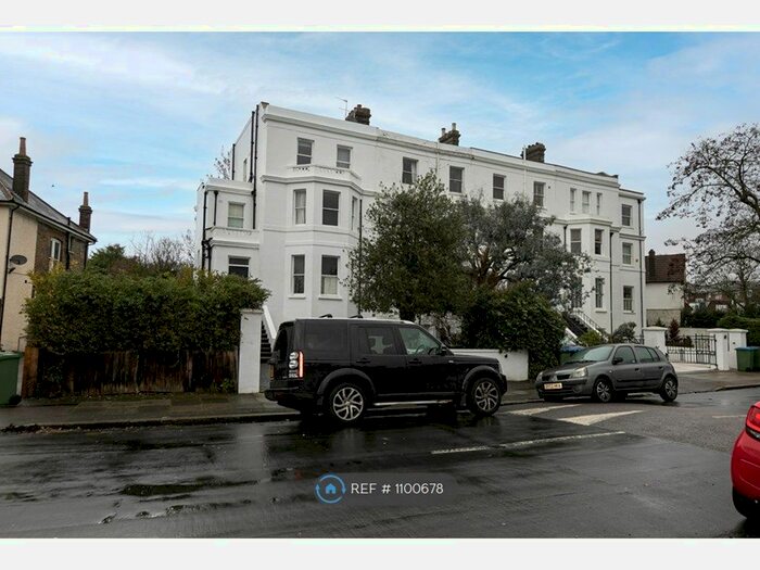 2 Bedroom Flat To Rent In Hervey Road, London, SE3