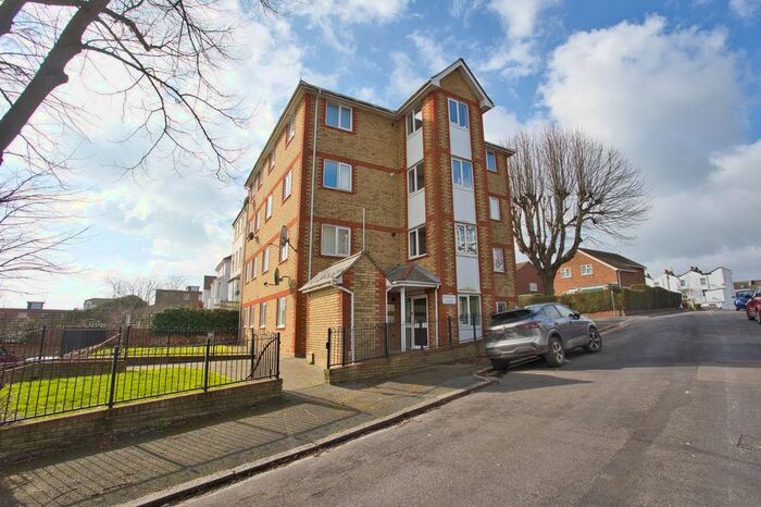 2 Bedroom Flat To Rent In Martello Road, Martello Court Martello Road, CT20