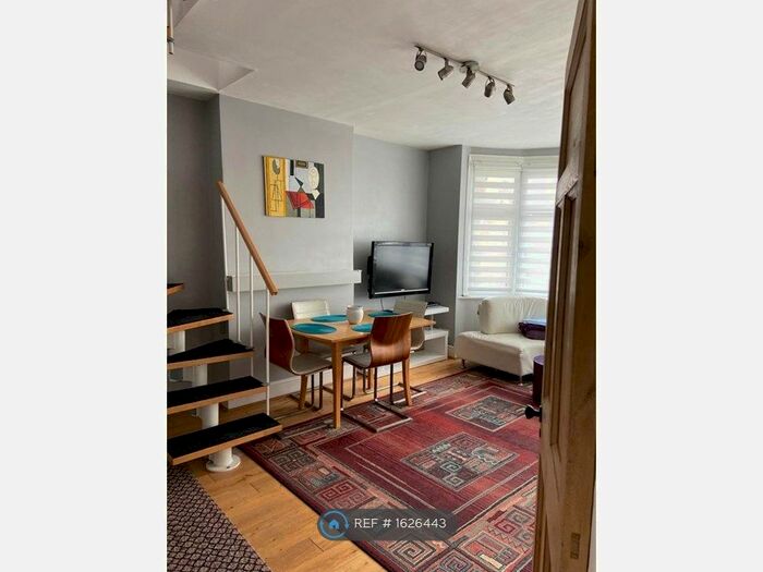 1 Bedroom Flat To Rent In Harrow View, Harrow, HA1