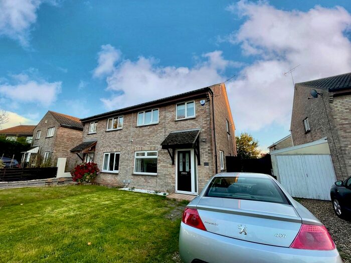 3 Bedroom Property To Rent In Conybeare Road, Sully, Penarth, CF64