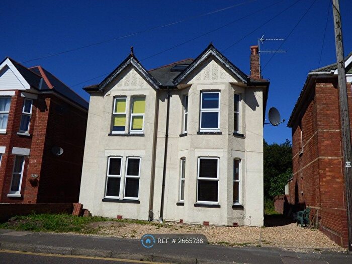 4 Bedroom Maisonette To Rent In Alma Road, Bournemouth, BH9