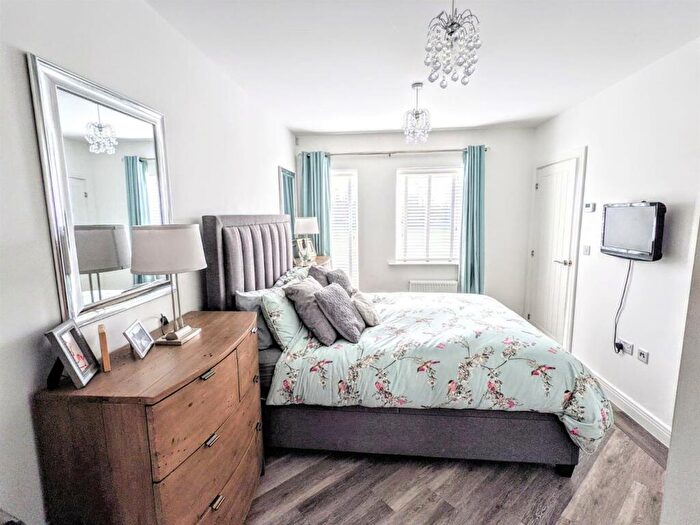 2 Bedroom Coach House To Rent In Windell Street, Combe Down, Bath, BA2
