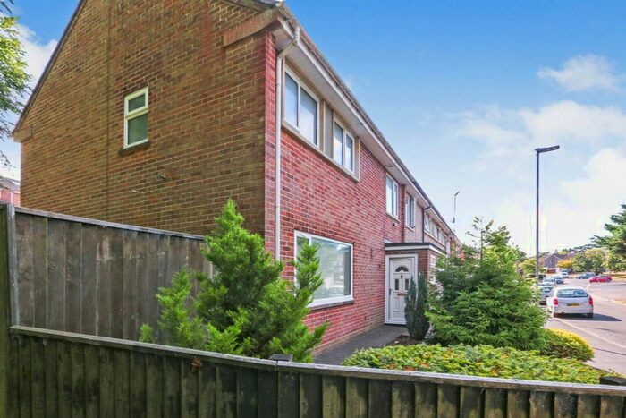 3 Bedroom Property To Rent In Chestnut Way, Dorchester, DT1