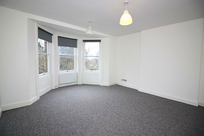 Studio To Rent In Surbiton Hill Park, Surbiton, KT5