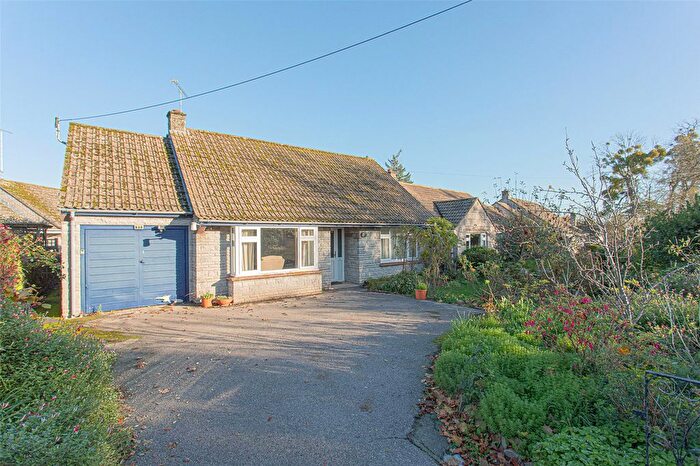 3 Bedroom Bungalow For Sale In Orchard Vale, Huish Episcopi, Langport, TA10