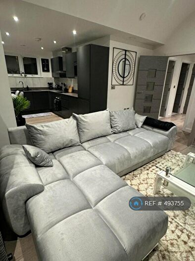 2 Bedroom Penthouse To Rent In Oxford Road, Luton, LU1