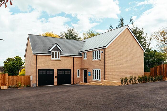 5 Bedroom Detached House For Sale In Orchard Close, Ketton, Stamford, PE9