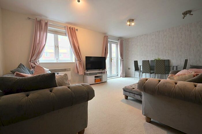 2 Bedroom Flat To Rent In Rowsby Court, Pontprennau, CF23