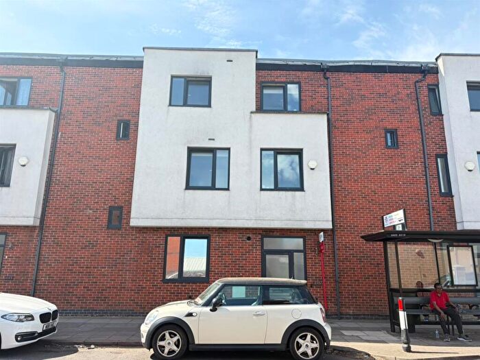 4 Bedroom Terraced House For Sale In St. Saviours Road, North Evington, Leicester, LE5