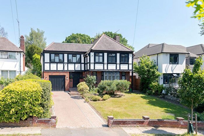 5 Bedroom Detached House For Sale In Wimborne Avenue, Chislehurst, BR7