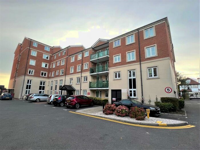 1 Bedroom Retirement Property To Rent In Hamlet Court Road, Westcliff-On-Sea, SS0