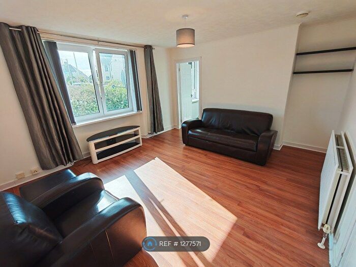 2 Bedroom Flat To Rent In Mansefield Road, Aberdeen, AB11