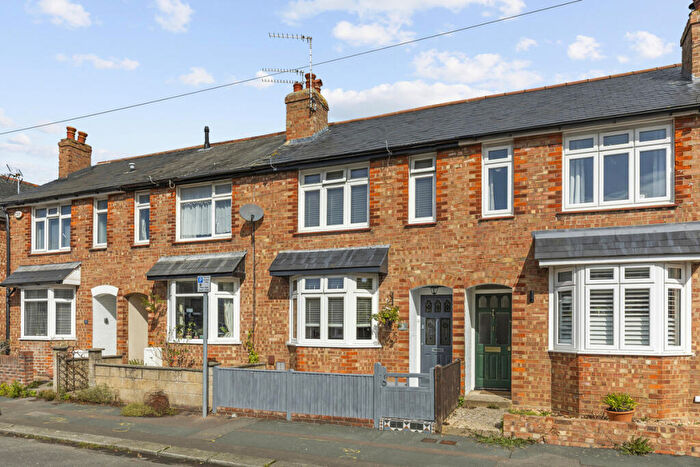 2 Bedroom Terraced House For Sale In Cambrai Avenue, Chichester, PO19