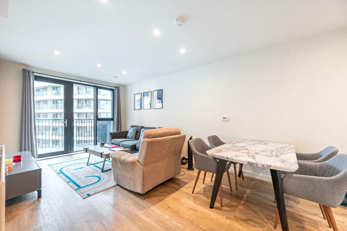 2 Bedroom Flat For Sale In North End Road, Wembley Park, Wembley, HA9